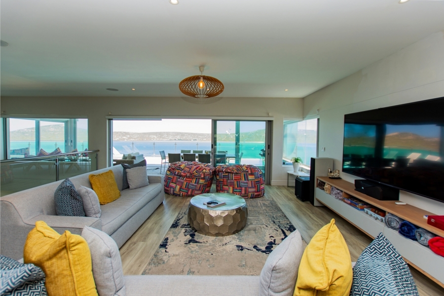 6 Bedroom Property for Sale in Myburgh Park Western Cape